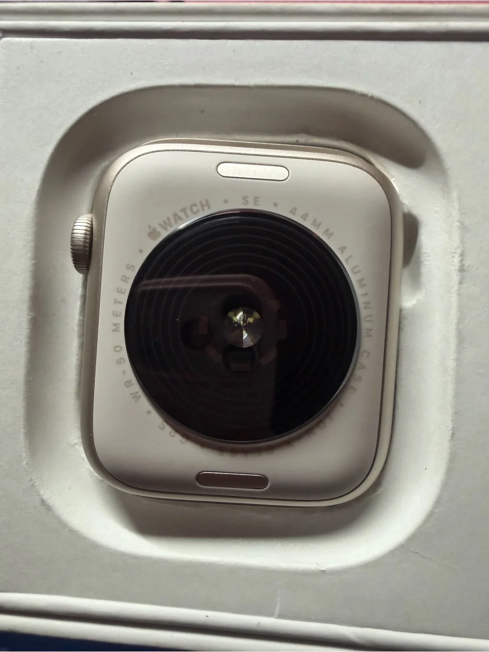 Apple Watch Case in Silver with Black Screen Watch. SE. 44 MM